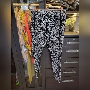Styleword white leopard legging